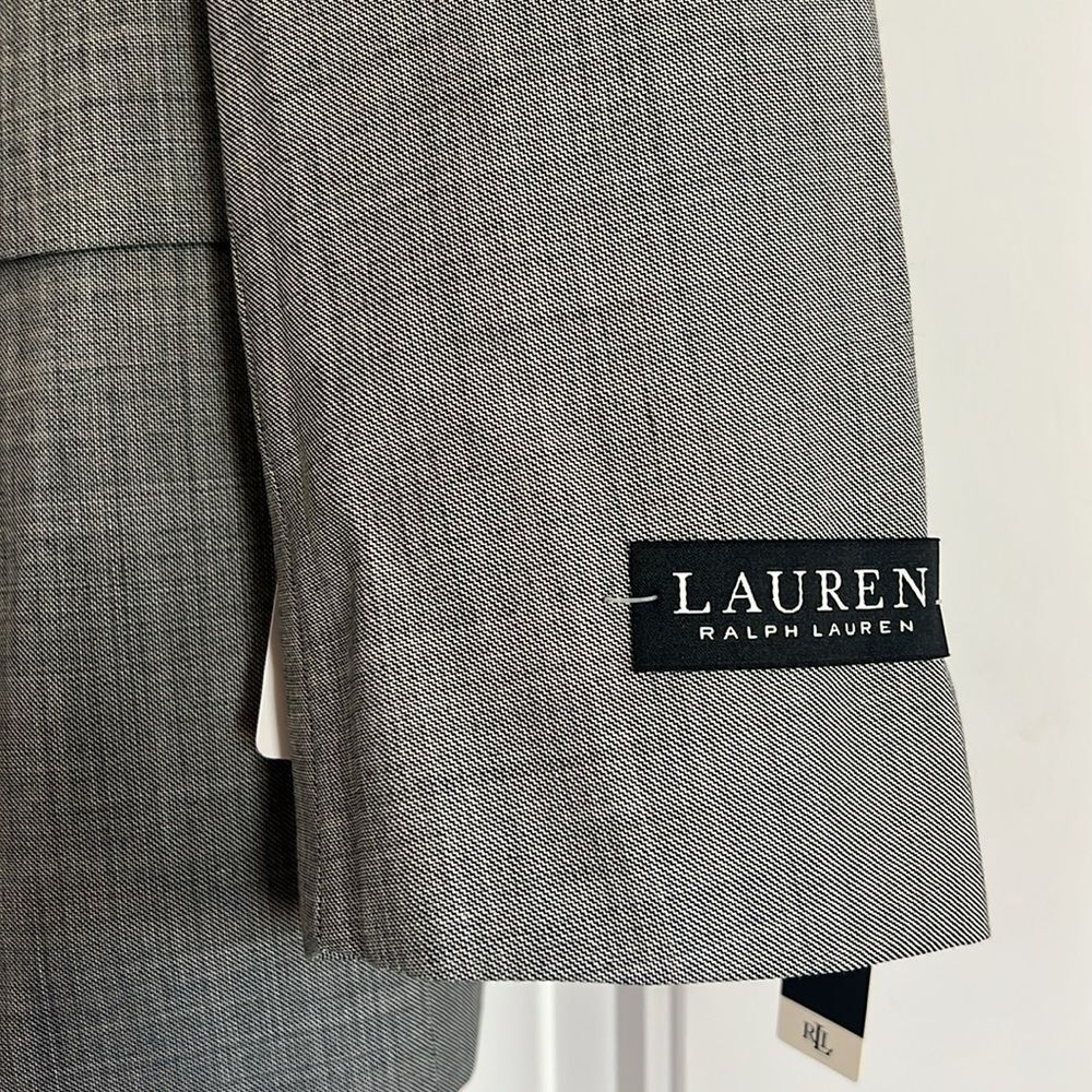Ralph Lauren Classic Fit Suit Jacket in Light Grey, NWT, Size 40 Short - Picture 5 of 10